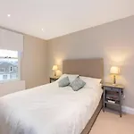 Charming Apartment Close To Notting Hill