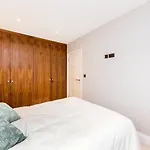 Charming Apartment Close To Notting Hill