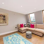 Charming Apartment Close To Notting Hill